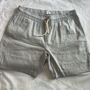 Eubi Men's Shorts in Light Gray